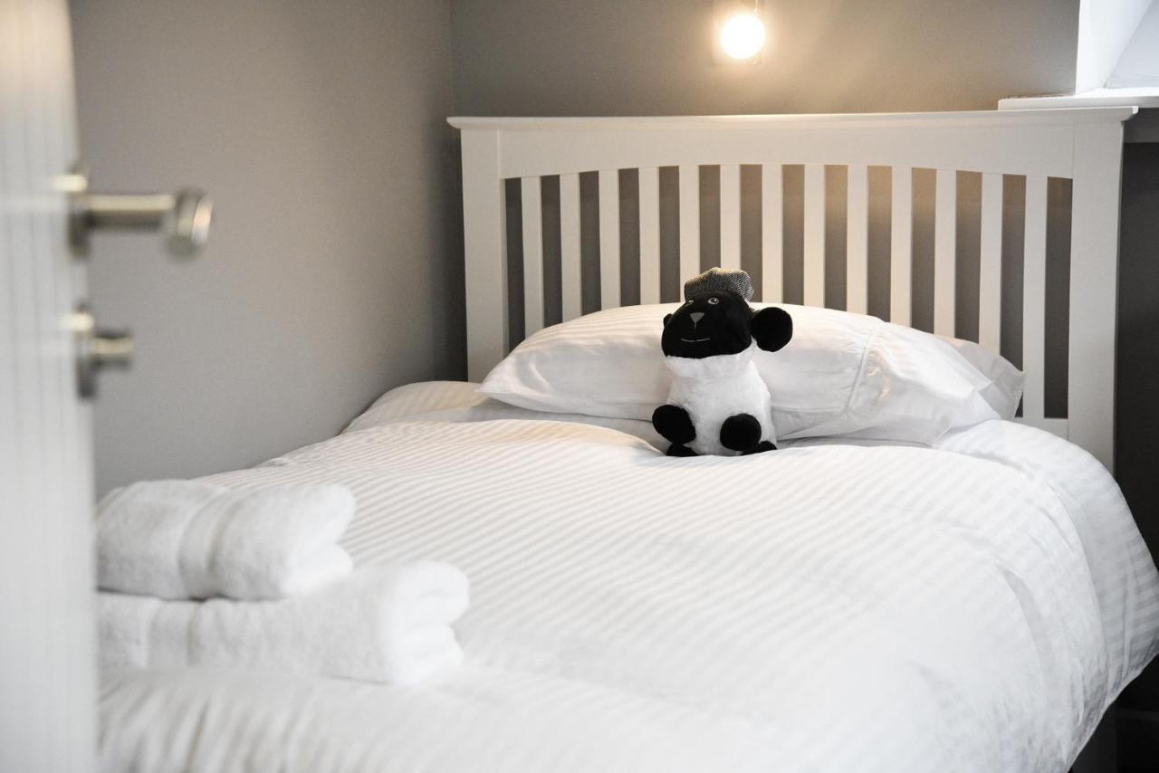 5 Glenconon Bed And Breakfast Уиг Экстерьер фото