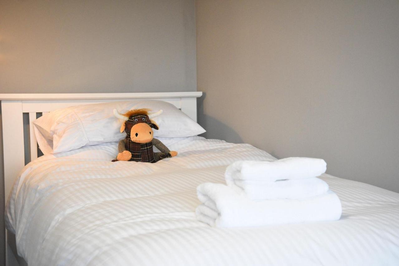 5 Glenconon Bed And Breakfast Уиг Экстерьер фото