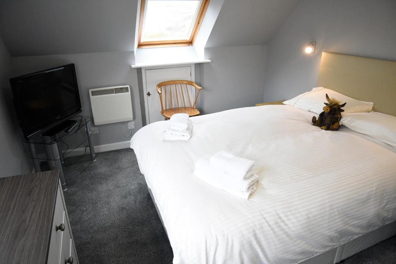 5 Glenconon Bed And Breakfast Уиг Экстерьер фото