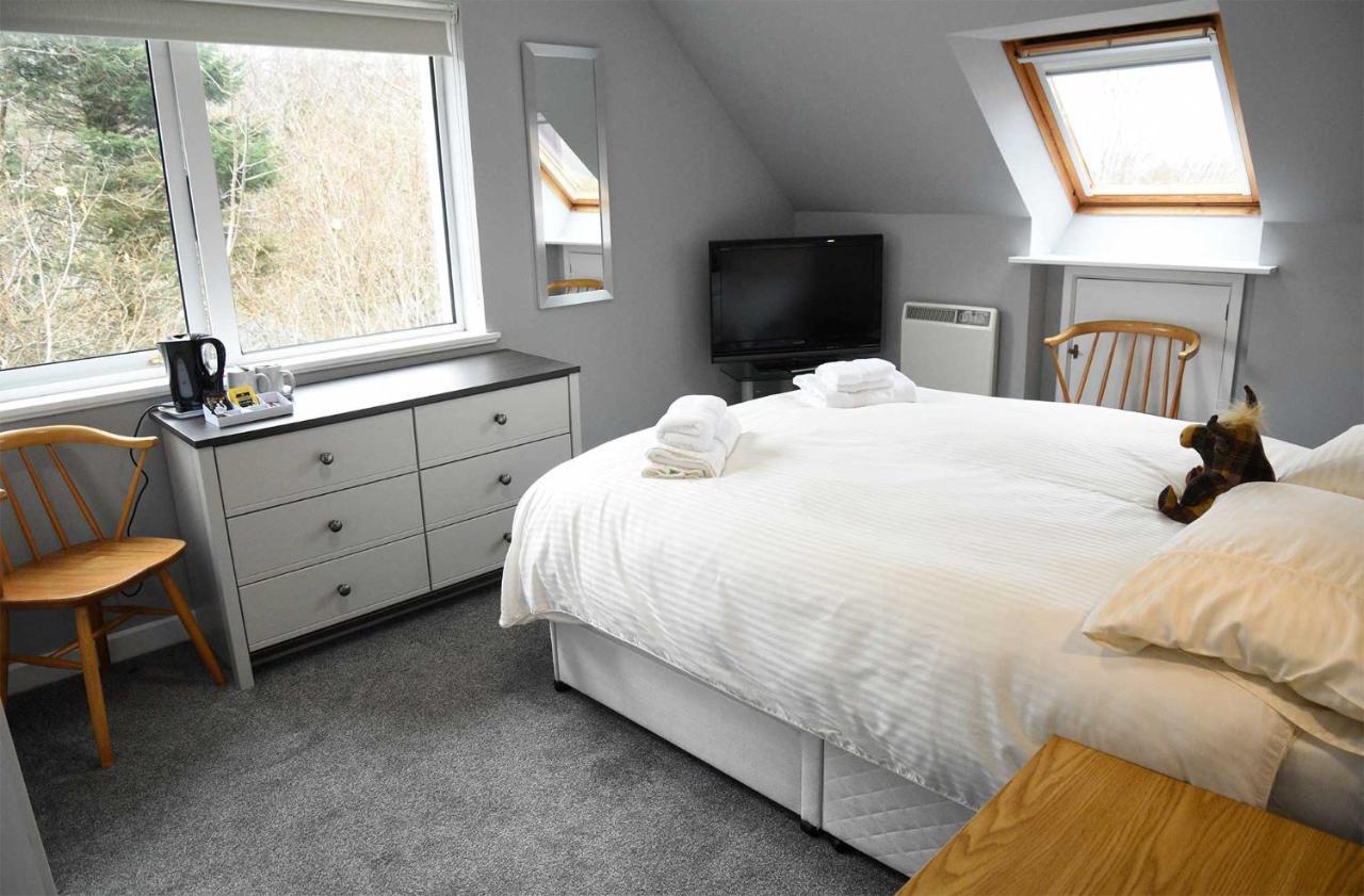 5 Glenconon Bed And Breakfast Уиг Экстерьер фото