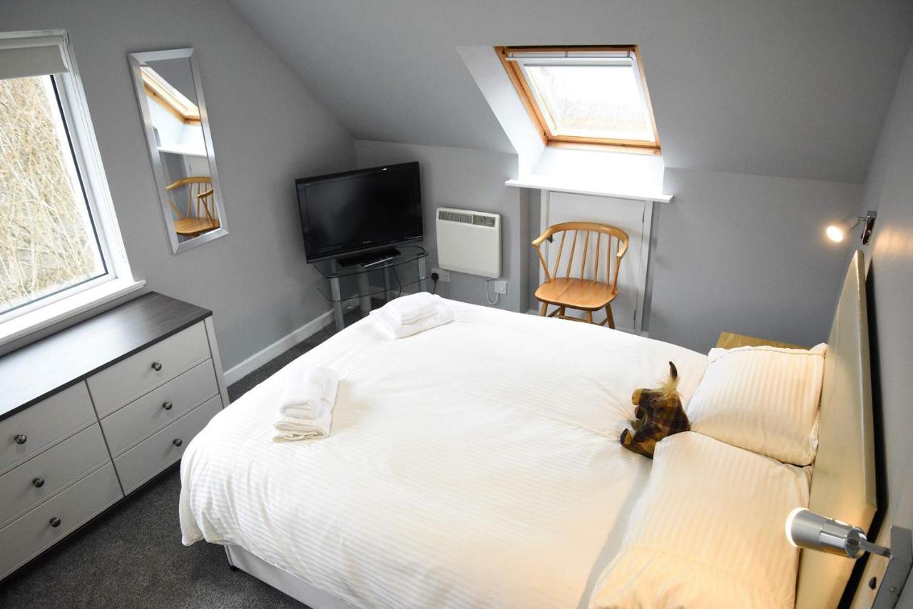 5 Glenconon Bed And Breakfast Уиг Экстерьер фото
