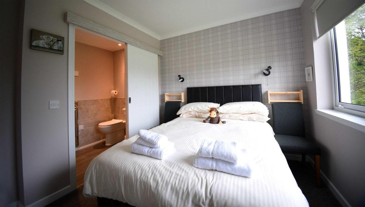 5 Glenconon Bed And Breakfast Уиг Экстерьер фото