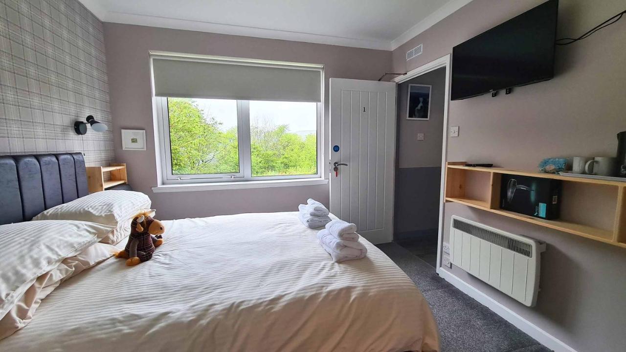 5 Glenconon Bed And Breakfast Уиг Экстерьер фото