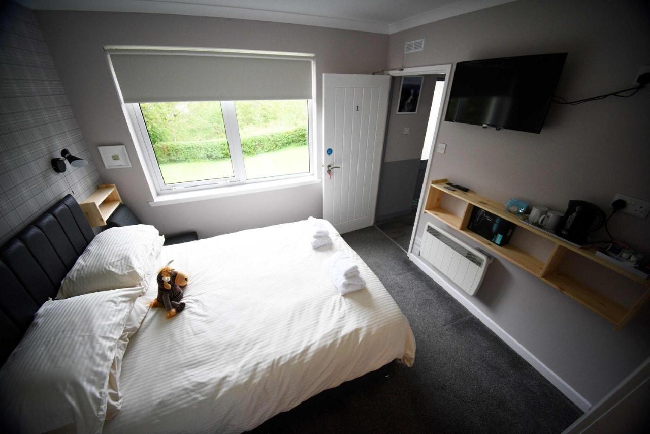 5 Glenconon Bed And Breakfast Уиг Экстерьер фото